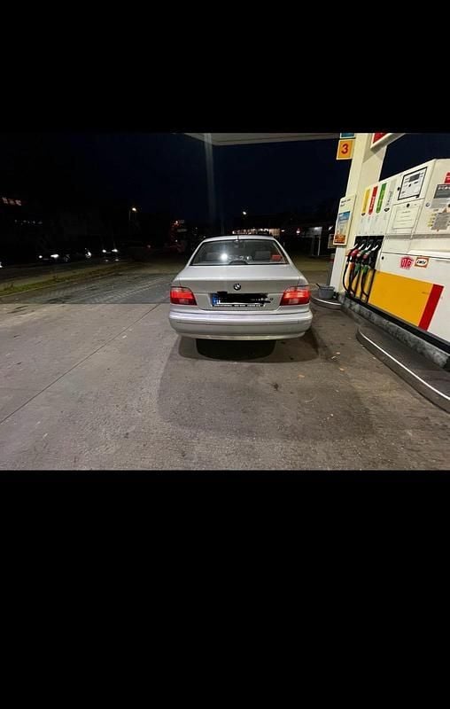 Gebraucht BMW 525 192 PS (141 kW) 2002 Grün Limousine