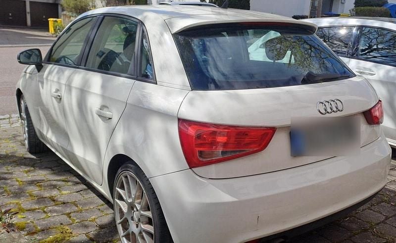 Gebraucht Audi A1 Sportback Ambition 122 PS (89 kW) 2014 Weiß Kleinwagen
