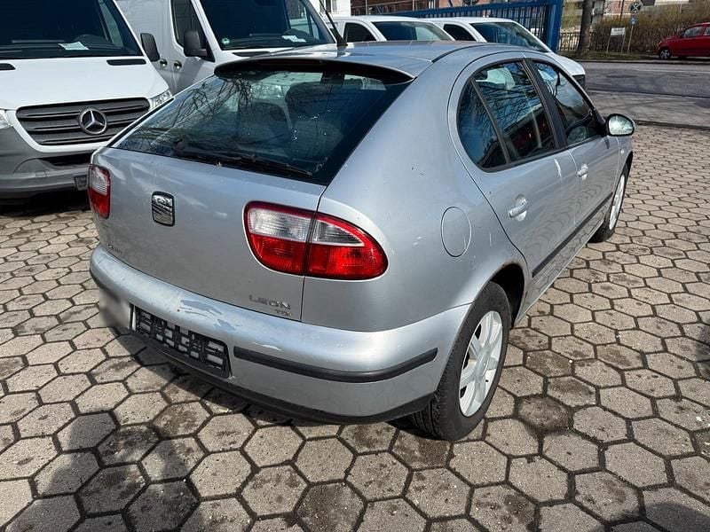 Gebraucht Seat Leon 110 PS (80 kW) 2005 Silber Kleinwagen