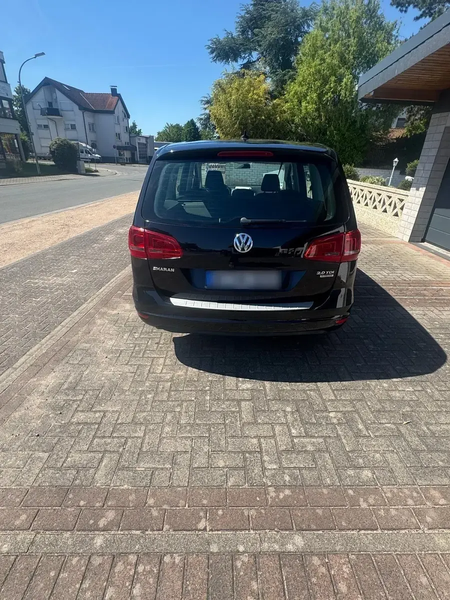 Gebraucht VW Sharan 140 PS (102 kW) 2012 Schwarz Van / Kleinbus