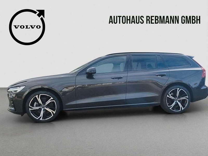 Gebraucht Volvo V60 Plus 197 PS (144 kW) 2024 Grau Kombi