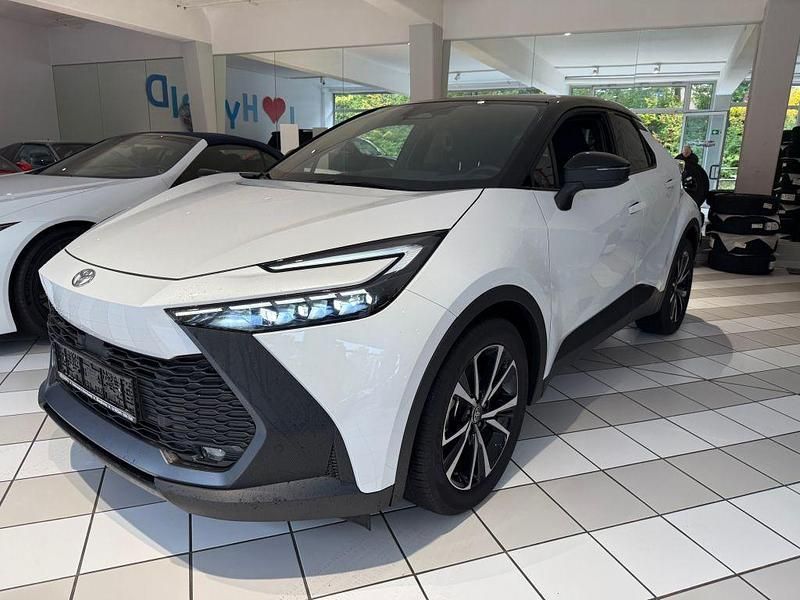 Gebraucht Toyota C-HR Team 140 PS (102 kW) 2023 Weiß SUV