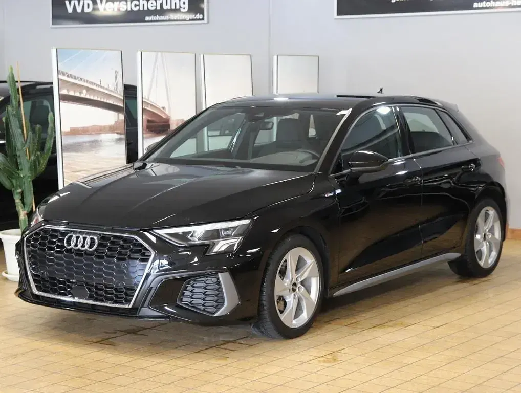 Gebraucht Audi A3 S-Line 150 PS (110 kW) 2023 Schwarz Limousine