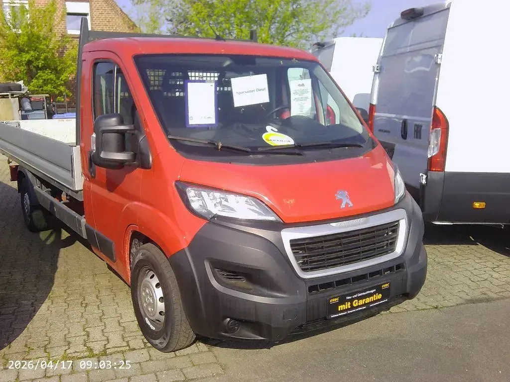 Gebraucht Peugeot Boxer 165 PS (121 kW) 2021 Rot Van