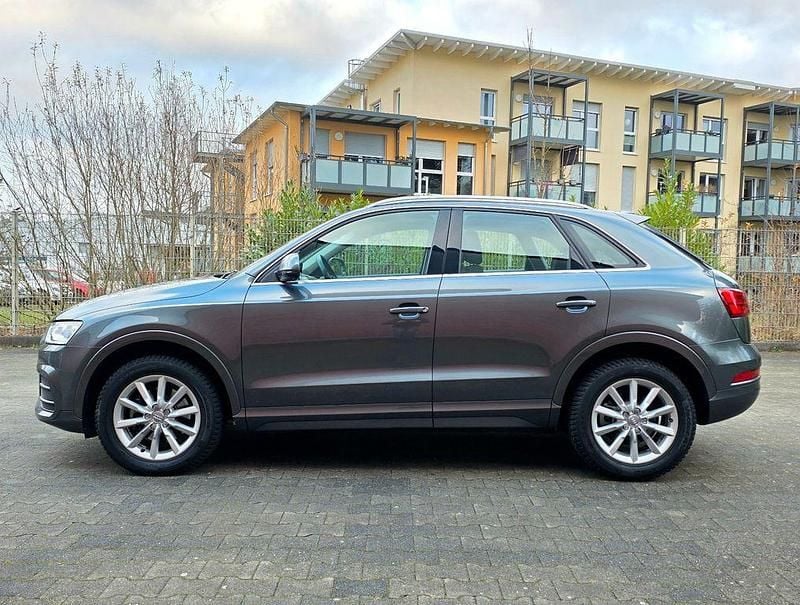Occasion Audi Q3 Comfort 184 ch (135 kW) 2015 Gris SUV