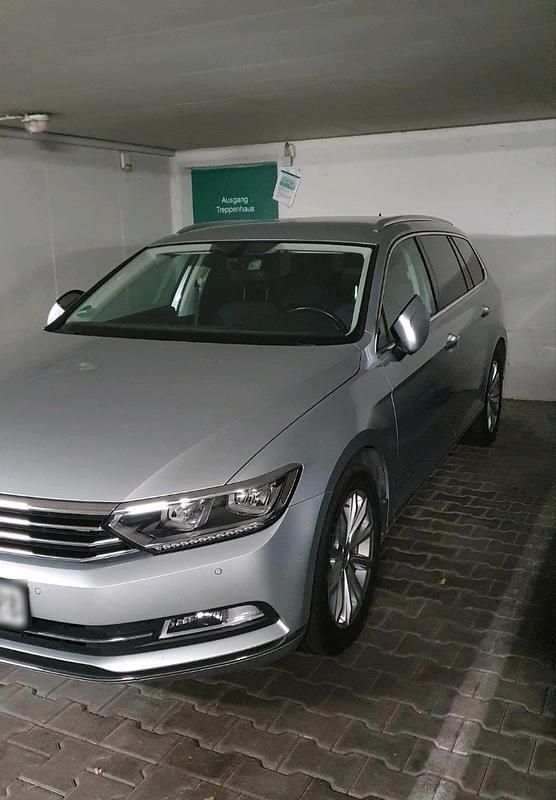 Gebraucht VW Passat Highline 150 PS (110 kW) 2017 Silber Kombi