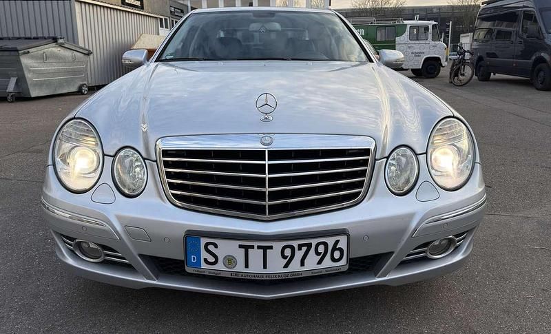 Gebraucht Mercedes E350 Avantgarde 272 PS (200 kW) 2007 Silber Limousine