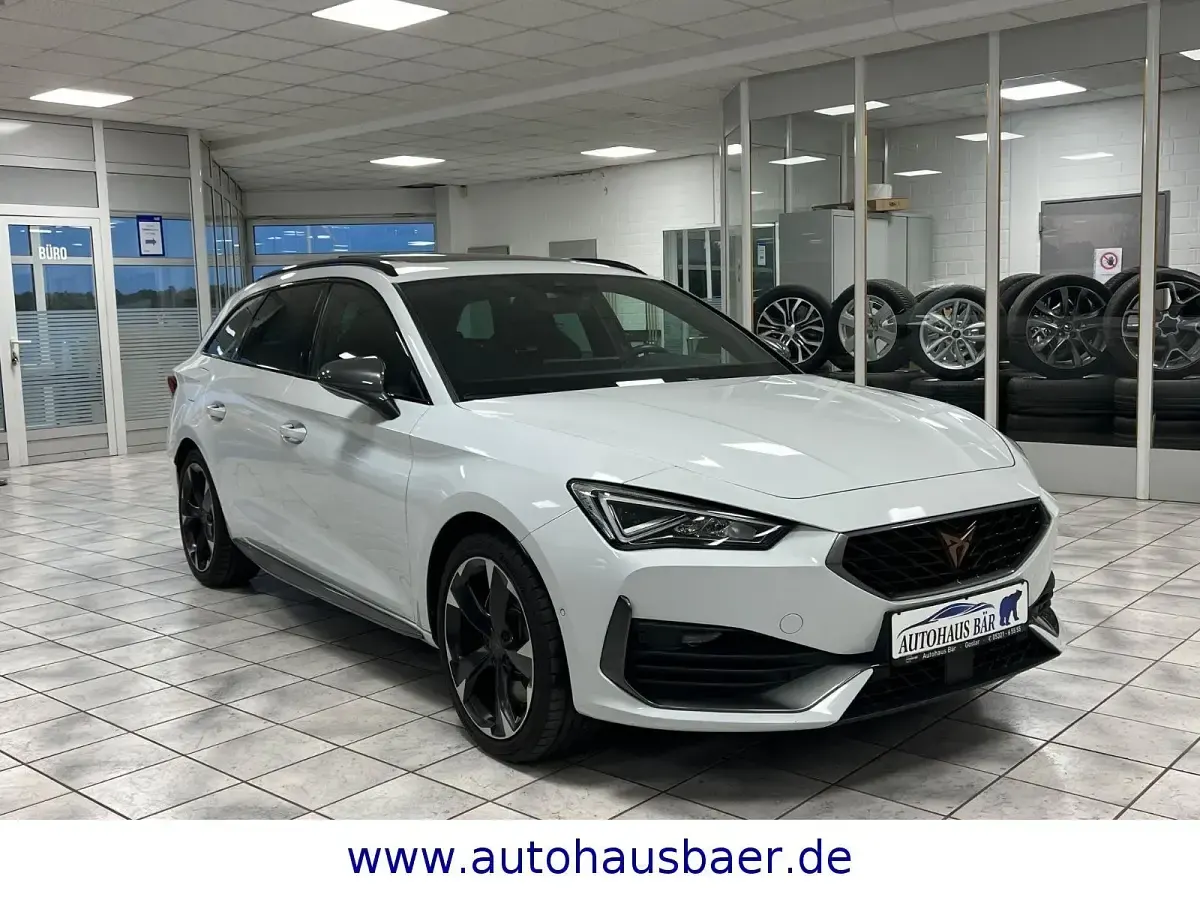 Używany Cupra Leon 245 KM (180 kW) 2023 Biały Kombi