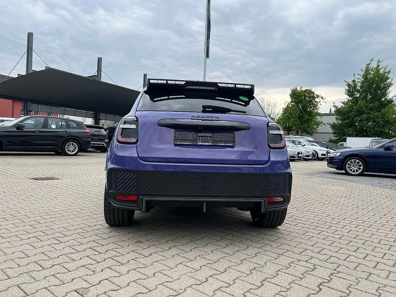 Neu Abarth 600e Scorpionissima 206 kW (281 PS) 2025 Hypnotic purple metallic SUV