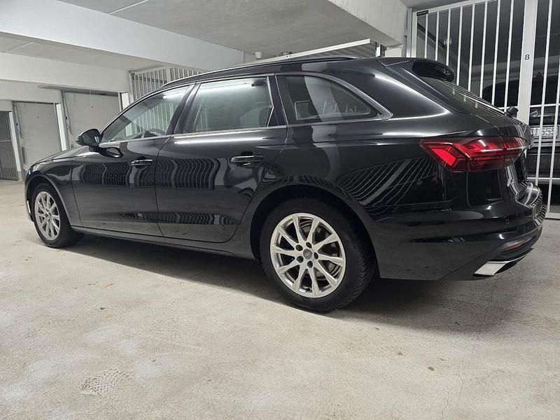 Gebraucht Audi A4 150 PS (110 kW) 2020 Schwarz Kombi
