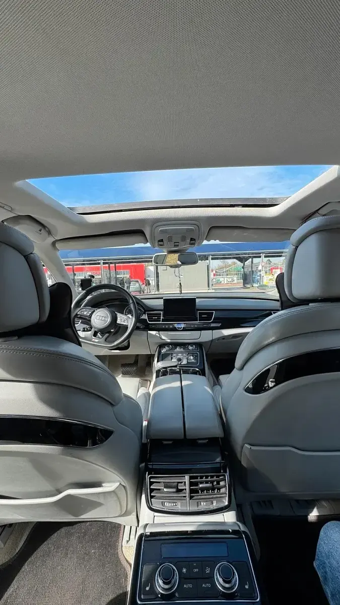 Gebraucht Audi A8 350 PS (257 kW) 2010 Braun Limousine