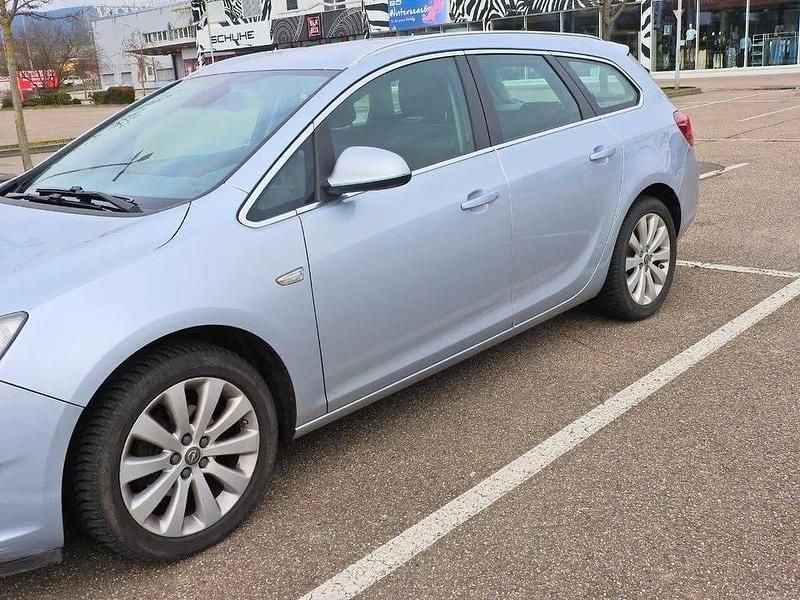 Gebraucht Opel Astra 140 PS (102 kW) 2016 Grau Kombi