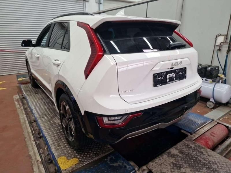 Gebraucht Kia e-Niro Inspiration 150 kW (204 PS) 2023 Weiß SUV