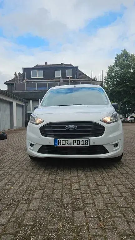 Gebraucht Ford Transit Connect 101 PS (74 kW) 2020 Weiß Van / Kleinbus