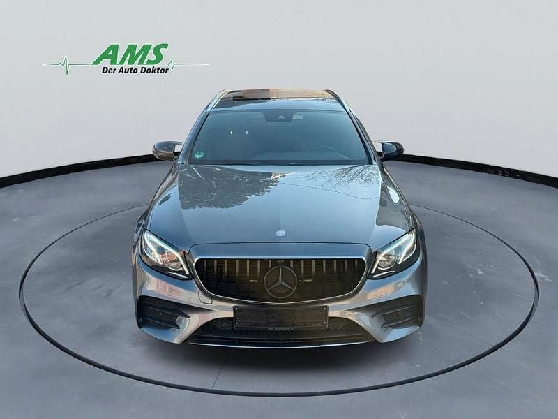 Gebraucht Mercedes E220 AMG line 194 PS (142 kW) 2017 Grau Kombi