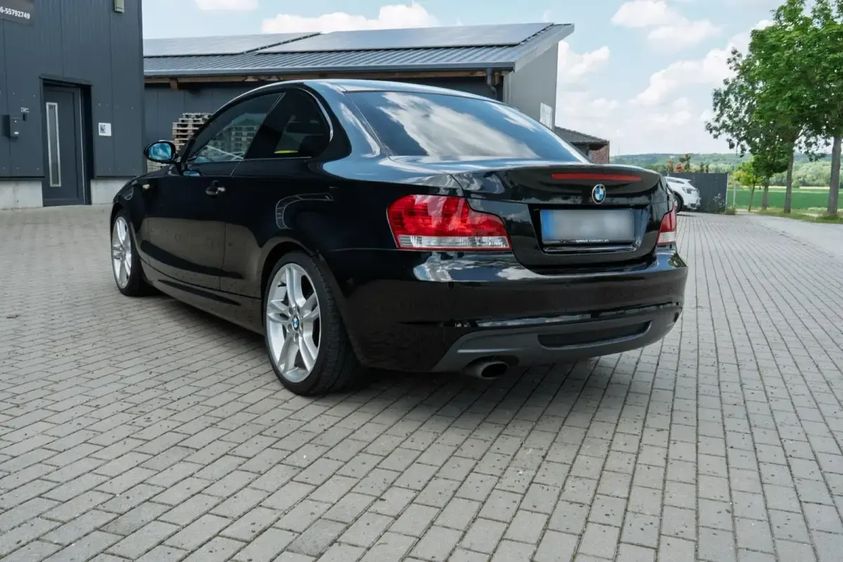 Gebraucht BMW 120 Coupé M Sport 177 PS (130 kW) 2008 Schwarz Coupé