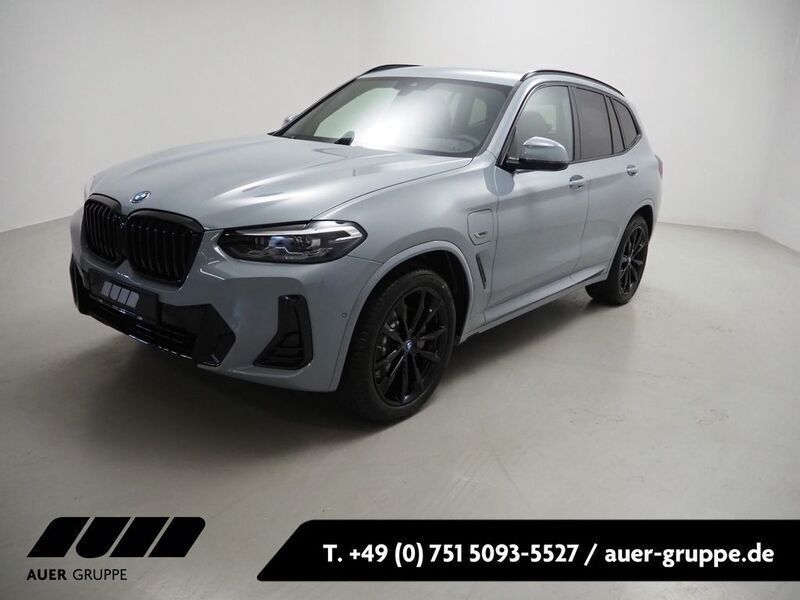 Grau Gebraucht 2022 BMW X3 M Sport SUV | 43.900 € (Fairer Preis) - Bild 1/4