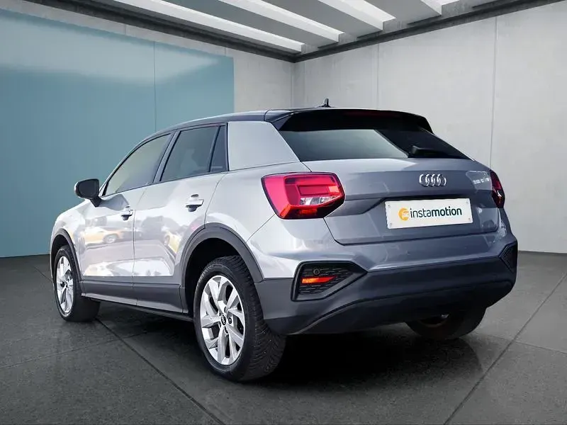Używany Audi Q2 110 KM (80 kW) 2021 Srebrny SUV