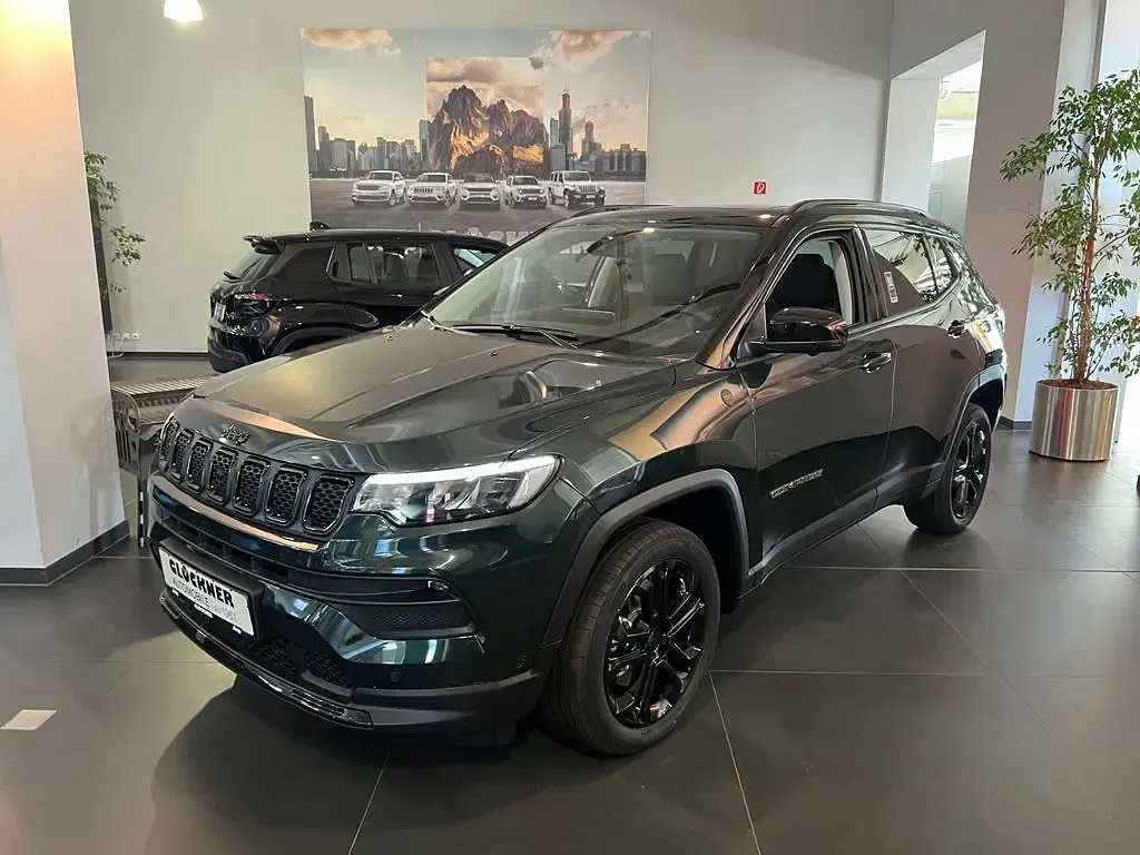 Uusi Jeep Compass North 131 HP (96 kW) 2025 Vihreä Katumaasturi