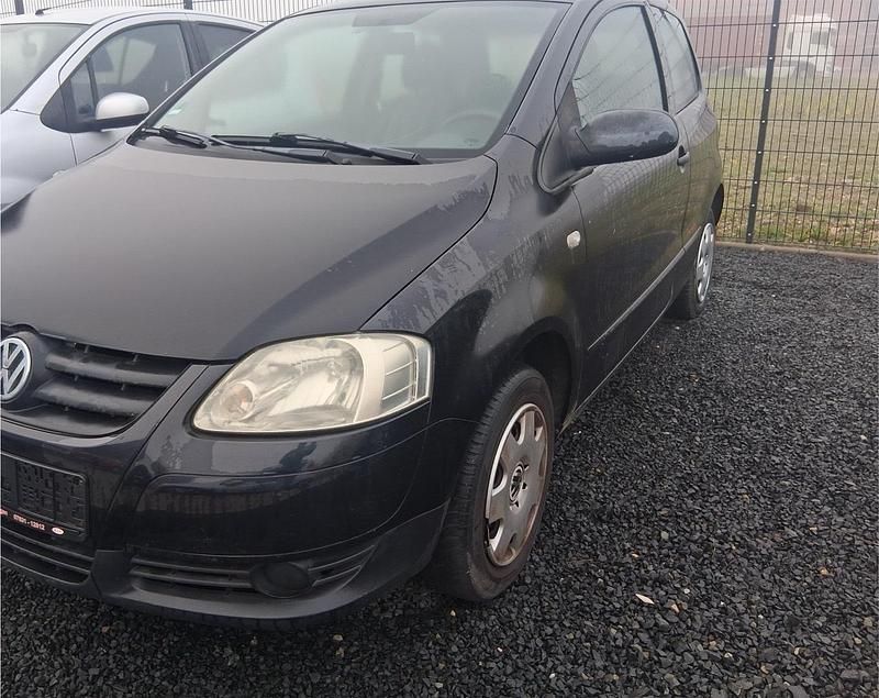 Gebraucht VW Fox 60 PS (44 kW) 2007 Schwarz Kleinwagen
