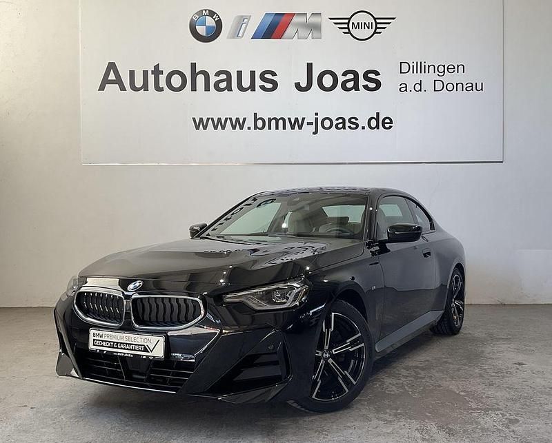 Saphirschwarz Gebraucht 2024 BMW 220 Performance Coupé | 43.500 € (Teuer) - Bild 1/4