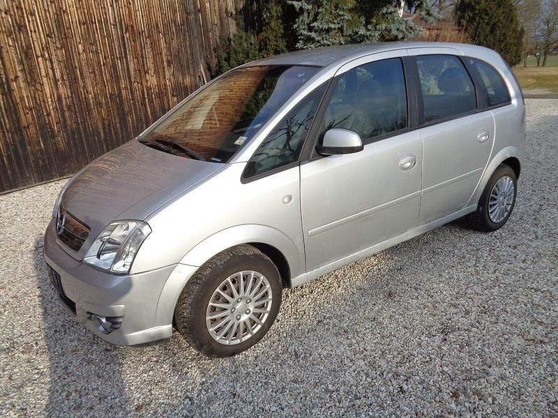 Gebraucht Opel Meriva 105 PS (77 kW) 2006 Silber Van / Kleinbus