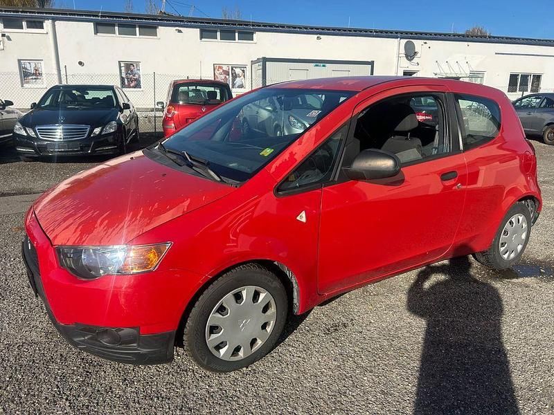 Rot Gebraucht 2010 Mitsubishi Colt Inform Kleinwagen | 1.900 € (Fairer Preis) - Bild 1/4