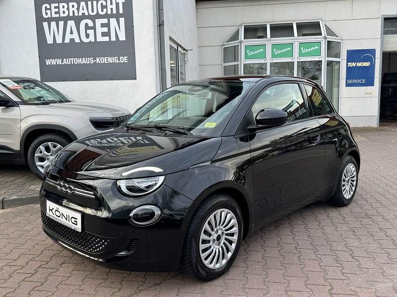 Schwarz Gebraucht 2023 Fiat 500e Kleinwagen | 24.990 € (Fairer Preis) - Bild 1/4