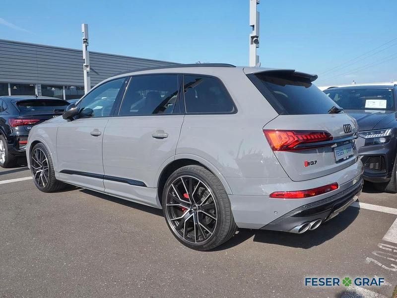 Gebraucht Audi SQ7 Ambiente 507 PS (372 kW) 2023 Nardograu SUV
