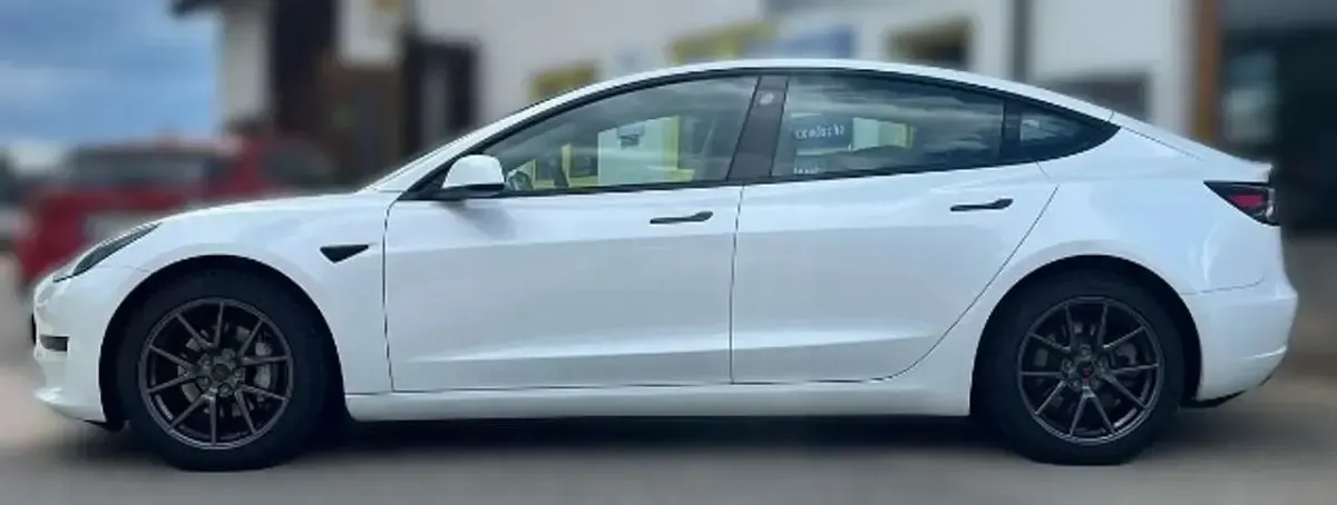 Gebraucht Tesla Model 3 RWD 239 kW (325 PS) 2021 Weiß Limousine