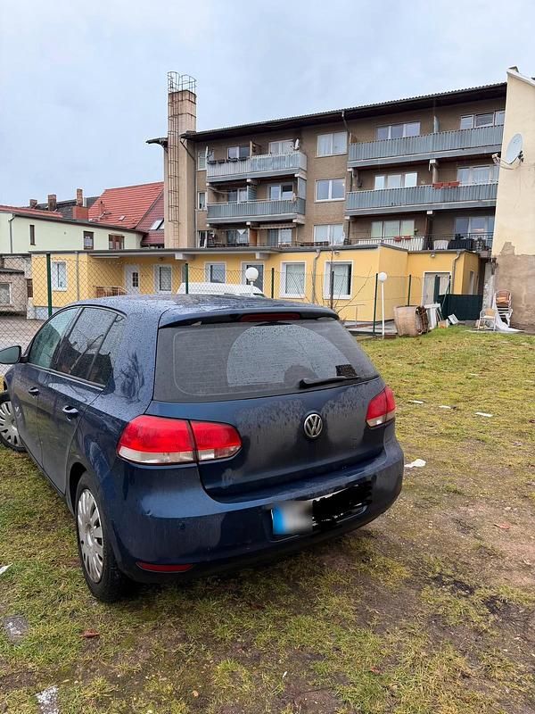 Gebraucht VW Golf VI 80 PS (58 kW) 2010 Blau Kleinwagen