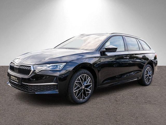Schwarzmagic perleffekt Gebraucht 2025 Skoda Octavia Selection Kombi | 34.930 € (Fairer Preis) - Bild 1/4