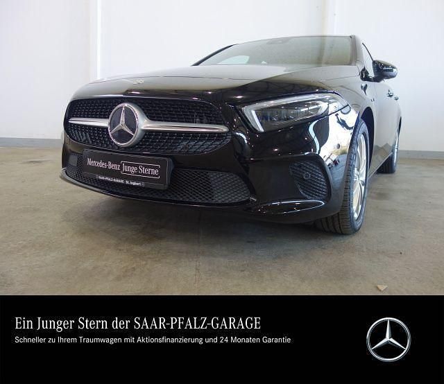 Gebraucht Mercedes A250 Progressive 160 PS (117 kW) 2020 Schwarz Limousine
