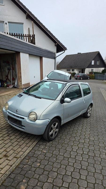Grau Gebraucht 2004 Renault Twingo Kleinwagen | 449 € (Guter Preis) - Bild 1/4