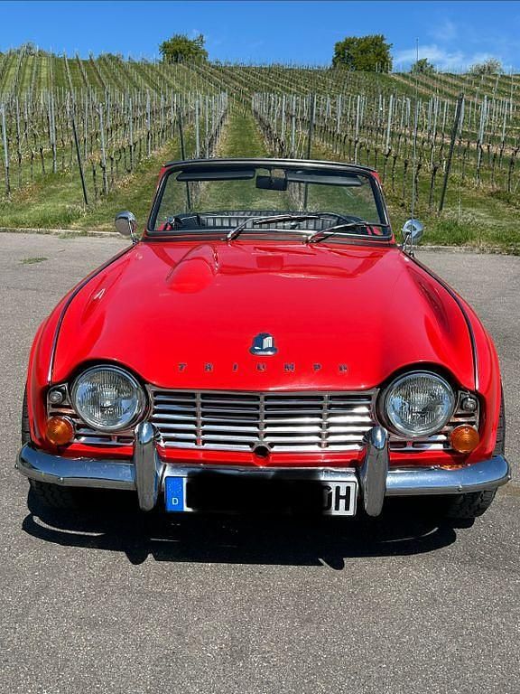 Gebraucht Triumph TR4 101 PS (74 kW) 1965 Rot Cabrio