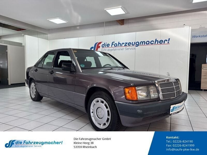 Grau Gebraucht 1992 Mercedes 190 Limousine | 9.190 € - Bild 1/4