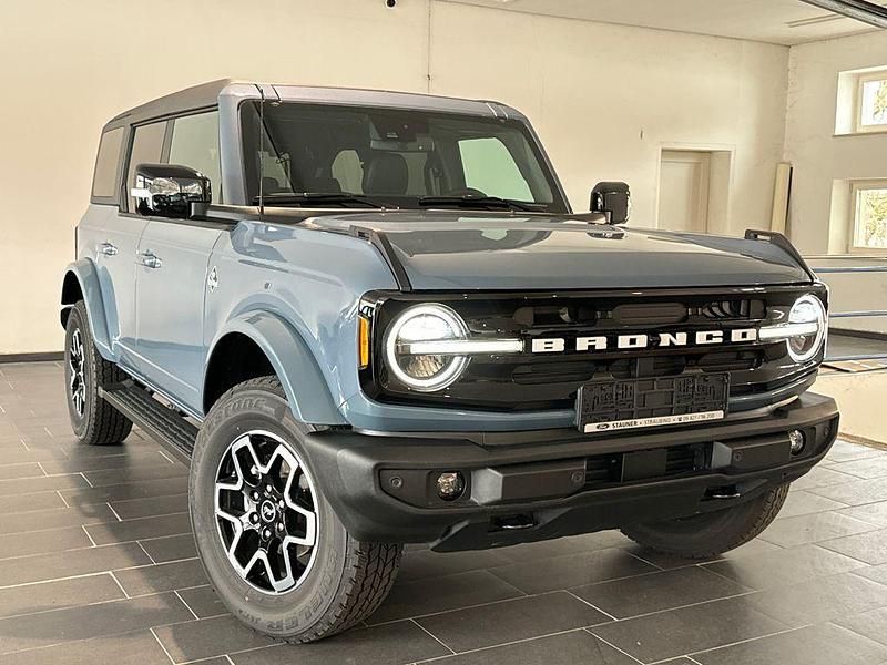 Neu Ford Bronco Outer Banks 334 PS (245 kW) 2026 Grau SUV