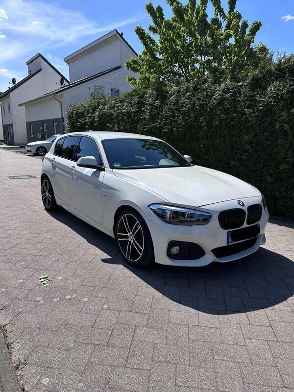 Weiß Gebraucht 2019 BMW 118 M Sport Kleinwagen | 16.900 € (Guter Preis) - Bild 1/4