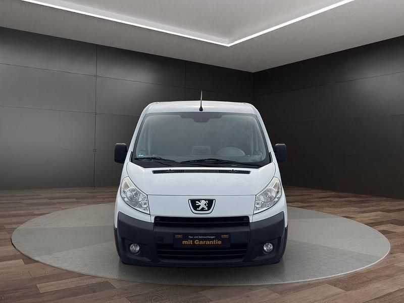 Gebraucht Peugeot Expert 128 PS (94 kW) 2012 Weiß Van