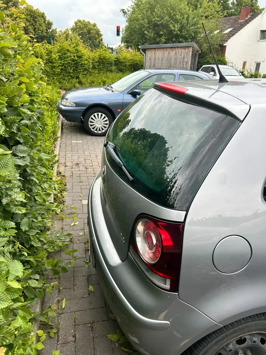 Gebraucht VW Polo 75 PS (55 kW) 2008 Grau Kleinwagen