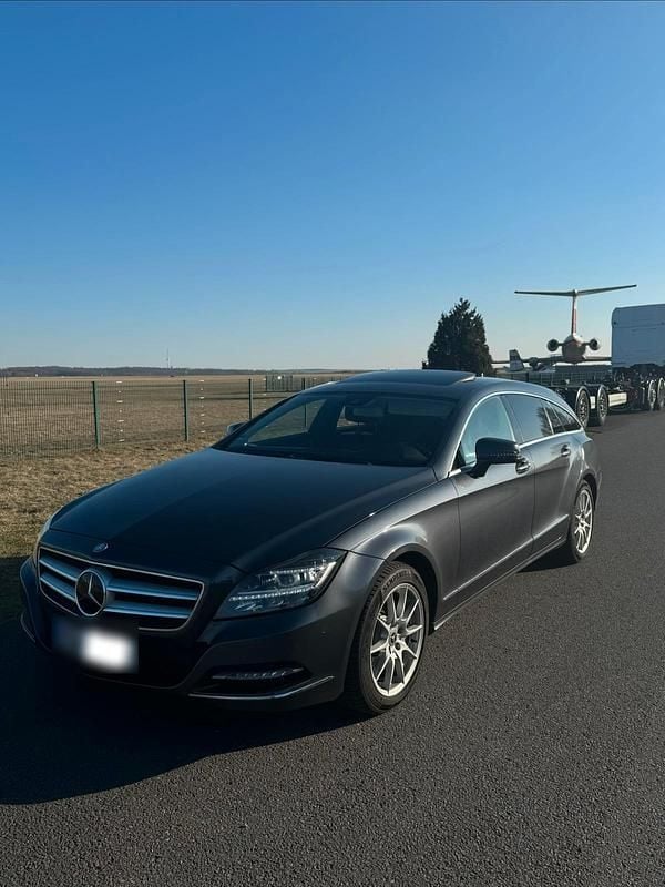 Gebraucht Mercedes CLS350 265 PS (194 kW) 2014 Grau Kombi