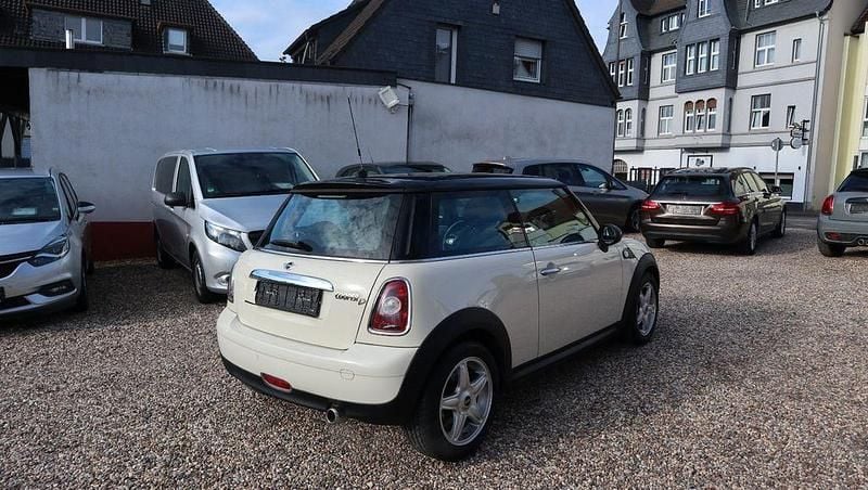 Gebraucht Mini Cooper D 109 PS (80 kW) 2008 Weiß Kleinwagen