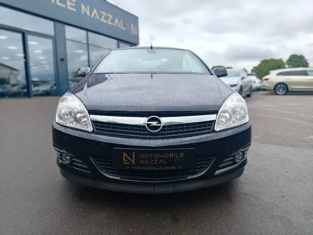 Gebraucht Opel Astra Cabriolet 140 PS (102 kW) 2008 Schwarz Cabrio