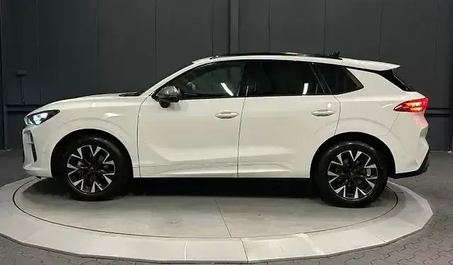 Second-hand Cupra Terramar 150 CP (110 kW) 2025 Alb SUV
