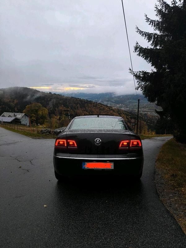 Gebraucht VW Phaeton 240 PS (176 kW) 2013 Schwarz Limousine