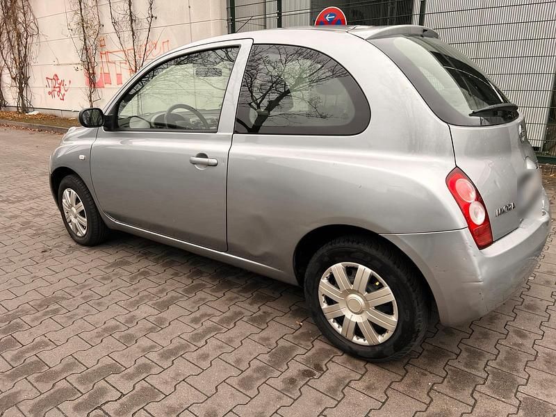 Gebraucht Nissan Micra 66 PS (48 kW) 2005 Silber Kleinwagen
