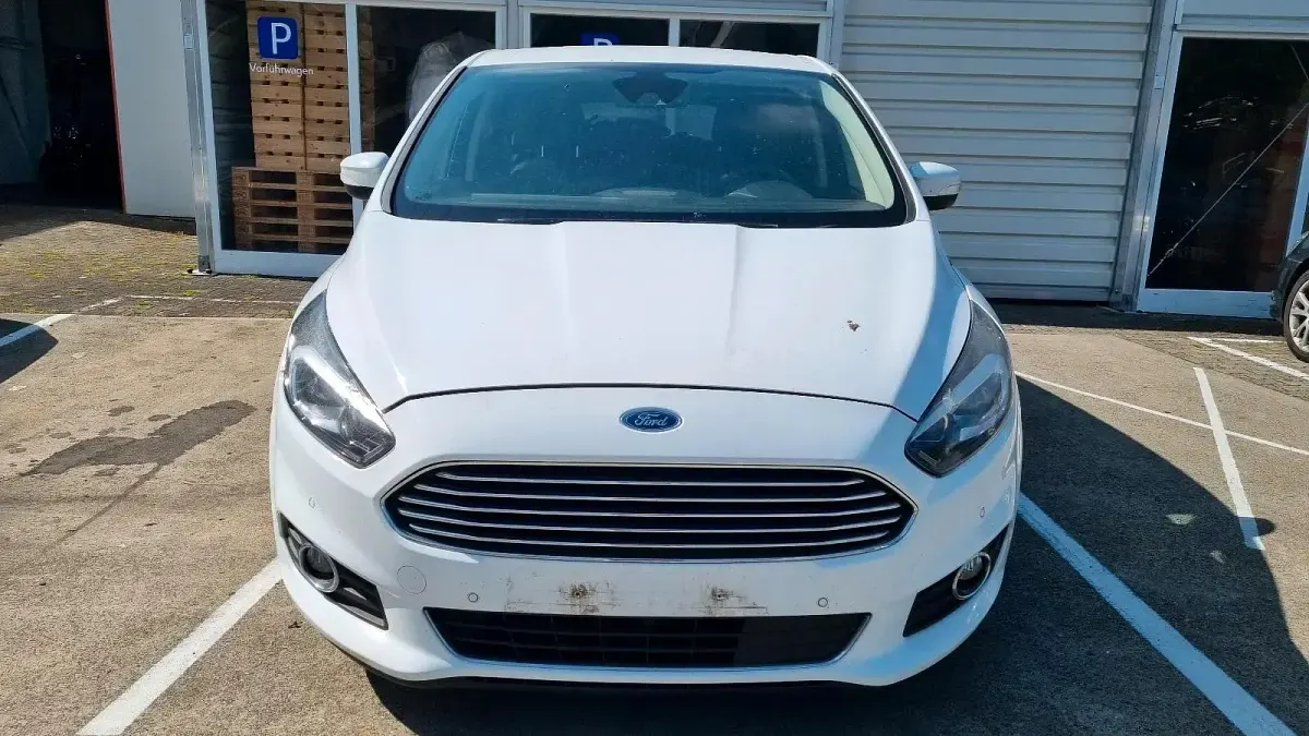 Gebraucht Ford S-MAX S 179 PS (131 kW) 2015 Weiß Van / Kleinbus