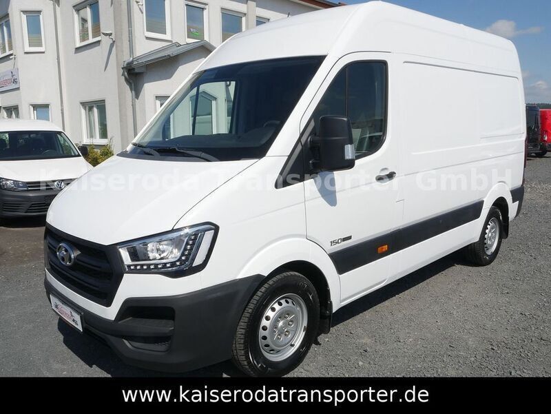 Weiß Gebraucht 2018 Hyundai H 350 Van | 28.900 € - Bild 1/3