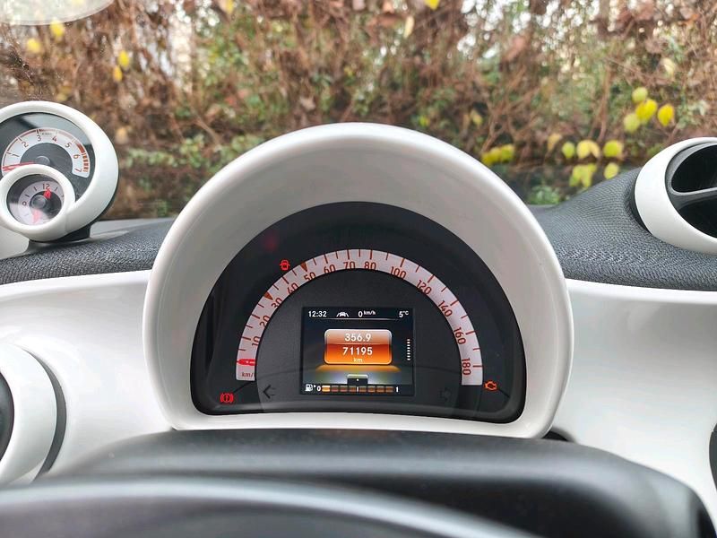 Gebraucht Smart ForFour 71 PS (52 kW) 2015 Weiß Kleinwagen