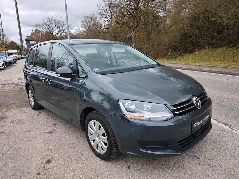 Gebraucht VW Sharan 140 PS (102 kW) 2011 Grau Van / Kleinbus